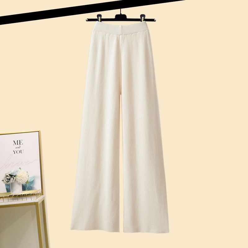 Plus-size women's fall/winter suits